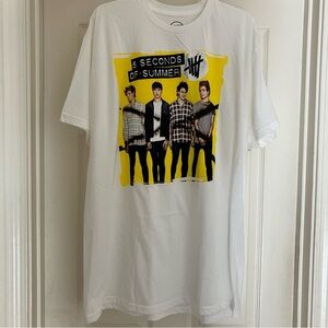 5 SECONDS OF SUMMER 5SOS Band Self Titled Yellow Album Cover T-Shirt 2X NEW NWOT